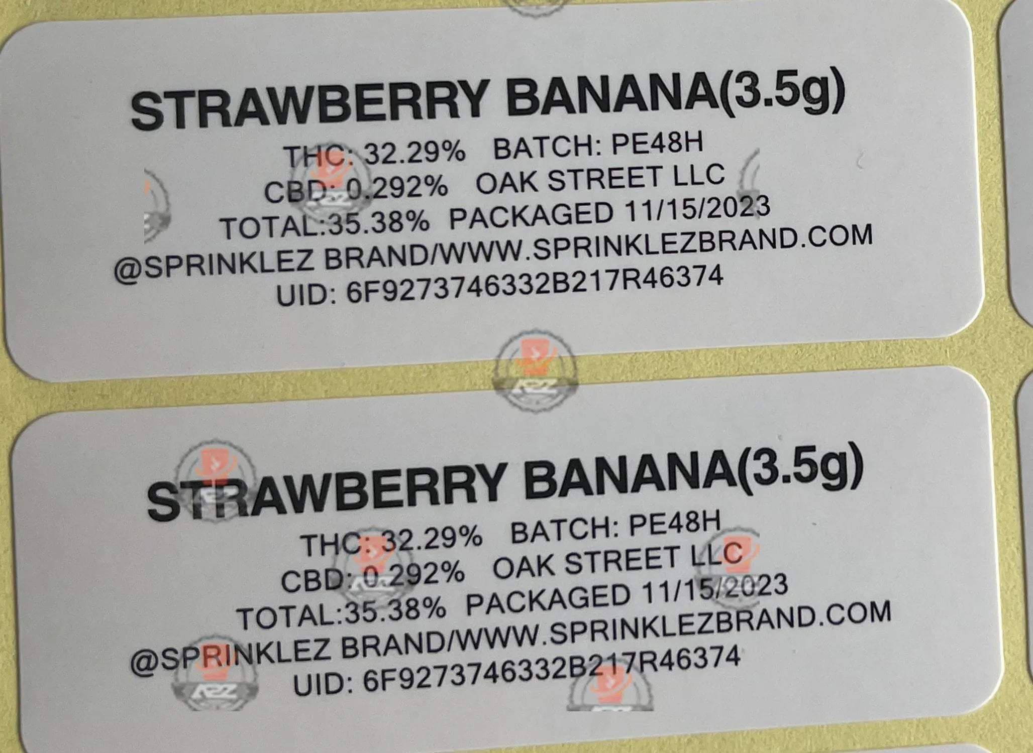 Sprinklez Gumdropz Strawberry Banana Mylar Bags 3.5g Sticker base Bag -With stickers and labels - Black Unicorn Hub