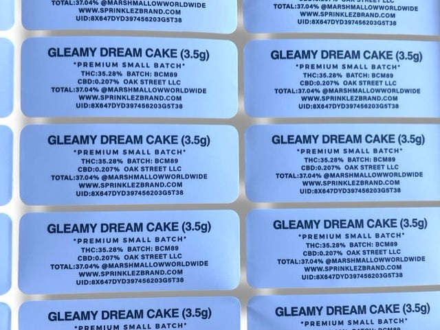 Sprinklez Gleamy Dream Cake 3.5G Mylar Bags -With stickers and label